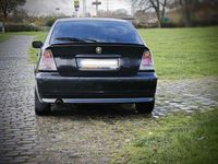 Gebraucht BMW 318 143 PS (105 kW) 2002 Schwarz Limousine