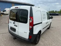 Używany Renault Kangoo 85 KM (62 kW) 2010 Biały Sedan/Limuzyna