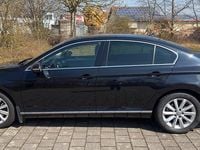 Gebraucht VW Passat 190 PS (139 kW) 2019 Violet Limousine