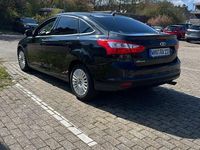 Gebraucht Ford Focus Trend 150 PS (110 kW) 2011 Schwarz Limousine