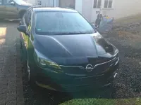 Gebraucht Opel Astra 131 PS (96 kW) 2022 Schwarz Kleinwagen