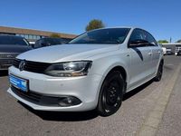 Gebraucht VW Jetta Match 122 PS (89 kW) 2013 Silber Limousine