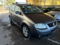 Gebraucht VW Touran Trendline 150 PS (110 kW) 2005 Platinumgrey metallic Van / Kleinbus