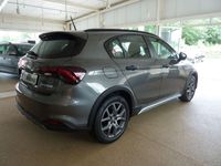Gebraucht Fiat Tipo Cross 99 PS (72 kW) 2021 Grau Limousine