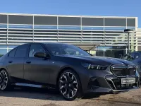 Neu BMW i5 Shadowline 442 kW (601 PS) 2026 Frozen deep grey Limousine