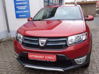 Gebraucht Dacia Sandero Prestige 90 PS (66 kW) 2016 Rot Limousine
