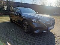 Gebraucht Mercedes E300 313 PS (230 kW) 2024 Grau Kombi