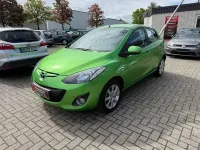Gebraucht Mazda 2 Active 84 PS (61 kW) 2010 Grün Kleinwagen