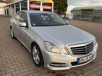 Gebraucht Mercedes E220 Avantgarde 170 PS (125 kW) 2011 Silber Limousine