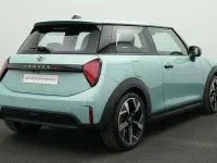 Gebraucht Mini Cooper S Classic 204 PS (150 kW) 2025 Grün Kleinwagen