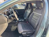 Gebraucht Citroën C4 Shine 131 PS (96 kW) 2024 Grün SUV