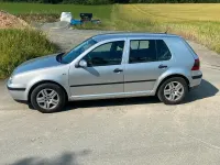 Gebraucht VW Golf IV 70 PS (51 kW) 2002 Silber Kleinwagen