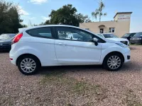 Używany Ford Fiesta Trend 75 KM (55 kW) 2017 Biały Hatchback