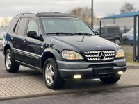Gebraucht Mercedes ML320 218 PS (160 kW) 2001 Blau SUV