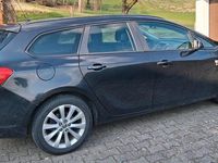 Usata Opel Astra 140 CV (102 kW) 2012 Nero Station wagon