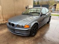 Gebraucht BMW 325 192 PS (141 kW) 2000 Blau Limousine