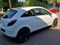 Gebraucht Opel Corsa Color Edition 101 PS (74 kW) 2013 Weiß Kleinwagen