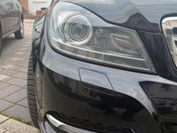 Second-hand Mercedes C250 204 CP (150 kW) 2012 Negru Break