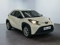 Gebraucht Toyota Aygo 72 PS (52 kW) 2025 Schneeweiß Kleinwagen