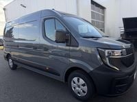 Nouă Renault Master 2026 Monovolum