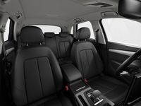 Używany Audi Q5 Basis 204 KM (150 kW) 2024 Niebieski SUV