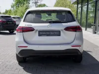 Używany Mercedes E250 160 KM (117 kW) 2022 Srebrny Sedan/Limuzyna