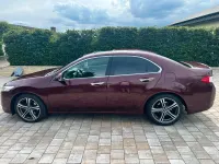 Gebraucht Honda Accord Executive 180 PS (132 kW) 2012 Rot Limousine