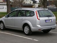 Gebraucht Ford Focus Style 101 PS (74 kW) 2009 Silber Limousine