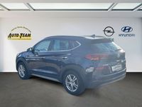 gebraucht Hyundai Tucson blue 2.0 CRDi 4WD Aut. Premium