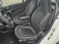 Gebraucht Smart ForTwo Coupé Basis 90 PS (66 kW) 2019 Weiß Coupé