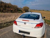 Gebraucht Opel Insignia 130 PS (95 kW) 2013 Weiß Limousine