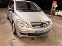 Gebraucht Mercedes B180 2007 Braun Van / Kleinbus