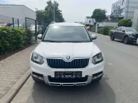Gebraucht Skoda Yeti Adventure 105 PS (77 kW) 2015 Candyweiss SUV