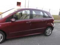 Gebraucht Mercedes B200 136 PS (100 kW) 2006 Rot Van / Kleinbus