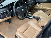 Gebraucht BMW 525 197 PS (144 kW) 2008 Schwarz Kombi