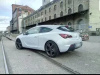 Gebraucht Opel Astra GTC Innovation 165 PS (121 kW) 2011 Weiß Limousine