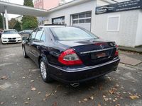 Gebraucht Mercedes E280 Elegance 235 PS (172 kW) 2007 Tansanitblau  metalliclack Limousine