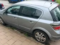 Gebraucht Opel Astra 115 PS (84 kW) 2008 Silber Limousine