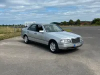 Gebraucht Mercedes C180 125 PS (91 kW) 1993 Silber Limousine