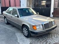 Gebraucht Mercedes 230 132 PS (97 kW) 1990 Silber Limousine