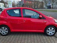 Gebraucht Toyota Aygo Cool 68 PS (50 kW) 2007 Rot Kleinwagen