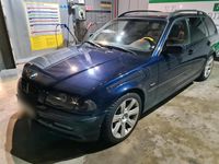 Gebraucht BMW 320 170 PS (125 kW) 2001 Blau Kombi