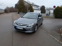 Gebraucht Hyundai i30 Trend 90 PS (66 kW) 2013 Grau Kombi