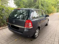 Gebraucht Opel Zafira Edition 116 PS (85 kW) 2009 Grau Van / Kleinbus