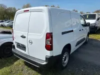 Gebraucht Opel Combo Edition 106 PS (77 kW) 2022 Weiß Van / Kleinbus