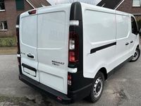 Gebraucht Renault Trafic 145 PS (106 kW) 2018 Weiß Van / Kleinbus