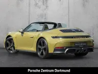 Neu Porsche 992 541 PS (397 kW) 2026 Olive neo (gruen) Cabrio