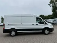 Gebraucht Ford Transit Trend 131 PS (96 kW) 2022 Weiß Van / Kleinbus