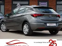 Gebraucht Opel Astra Edition 95 PS (69 kW) 2017 Quarz grau Limousine