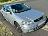 Gebraucht Opel Astra 101 PS (74 kW) 1999 Silber Limousine
